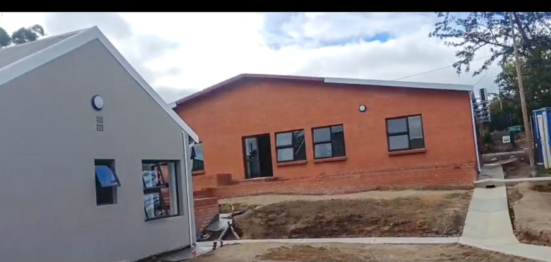 You are currently viewing MEC Lusithi Assesses Progress Achieved on Site as DPWI Renovates the Seymour Service Offices